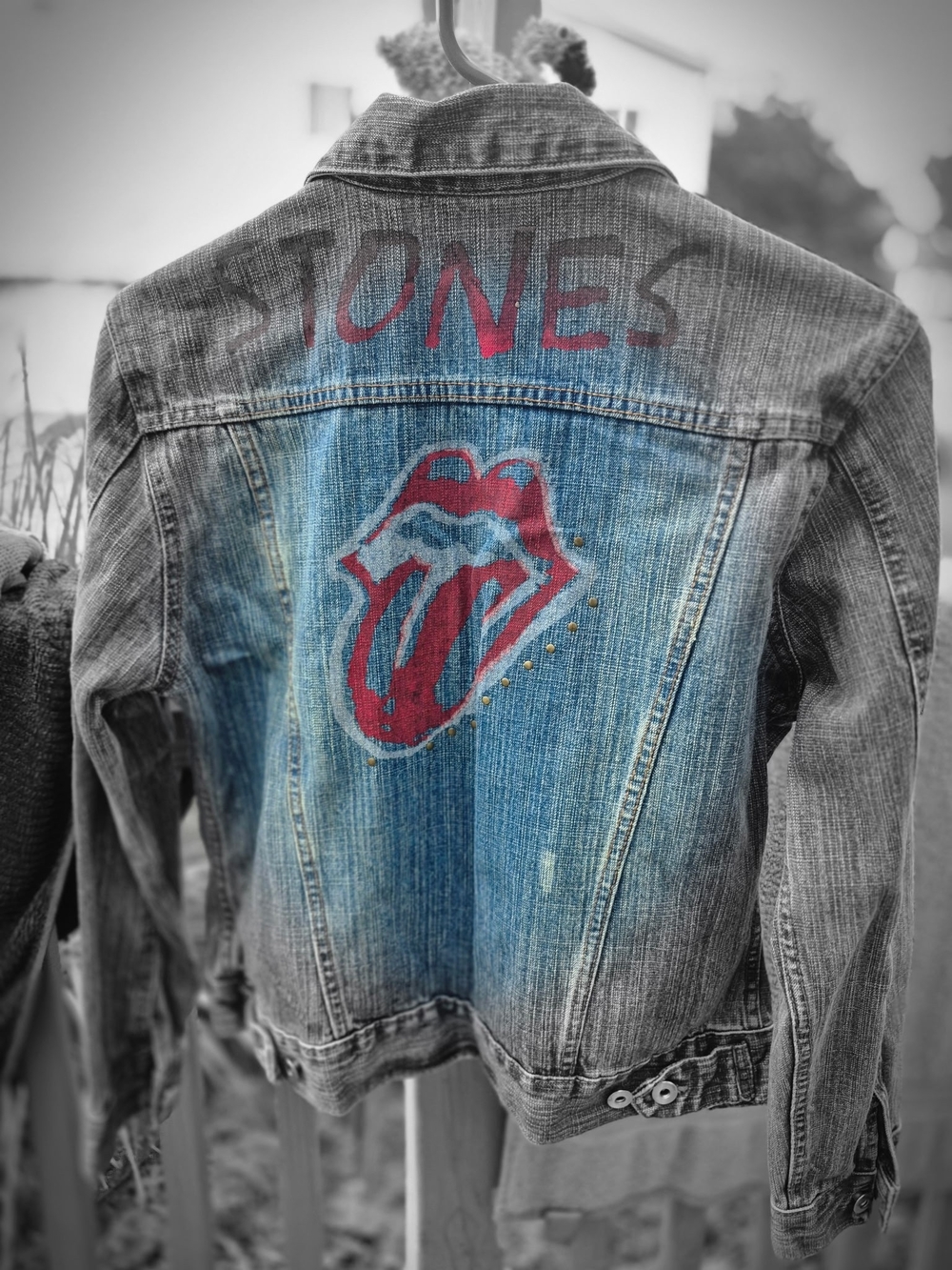 Vintage 2006 Rolling Stones Denim Jacket Size M Tongue Logo Distressed Studded - Picture 2 of 6